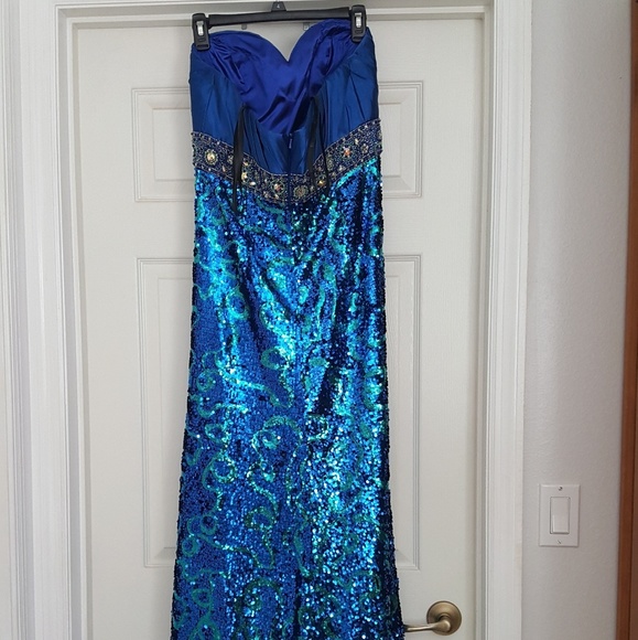 Ptom/formal dress - Picture 3 of 4